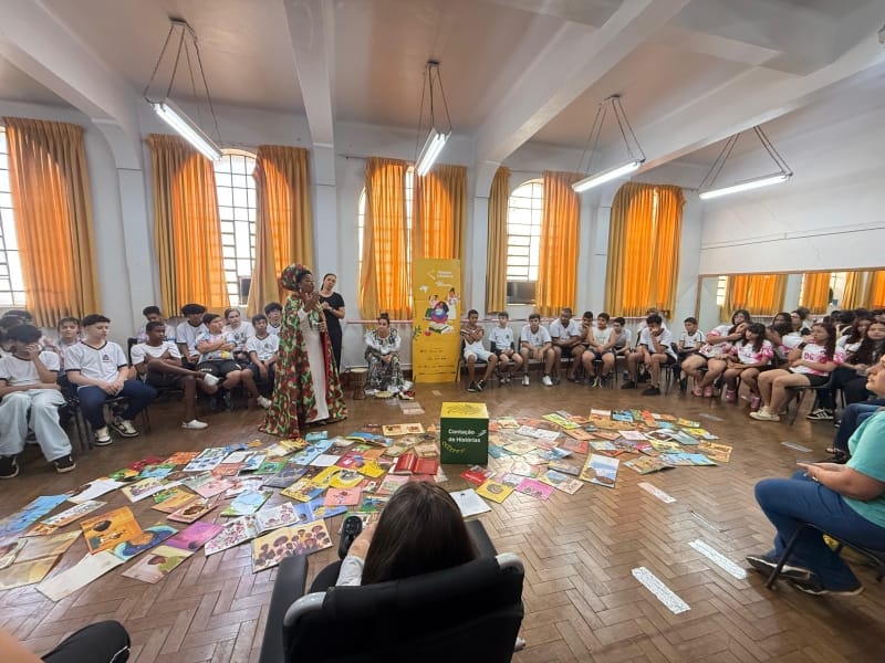 Viagem Literária apresenta contação afro-brasileira e acessibilidade a estudantes de Jaboticabal