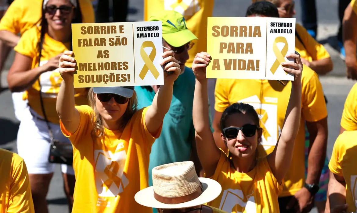 SBP alerta: mais de 130 atendimentos diários de autoagressão entre adolescentes no Brasil