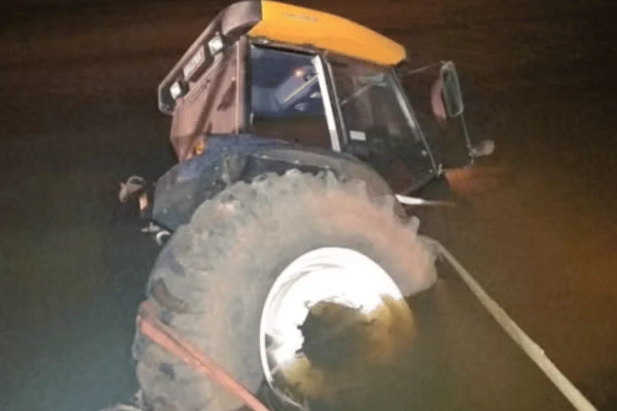 Corpo é encontrado preso a trator submerso em represa na divisa entre Brodowski e Batatais
