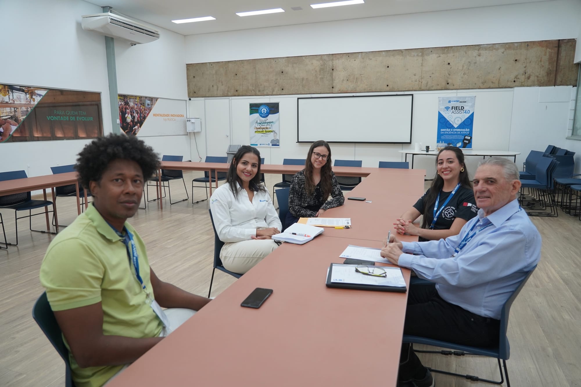 Santa Rosa de Viterbo fecha acordo com Zanini Renk para qualificar jovens e ampliar contratações
