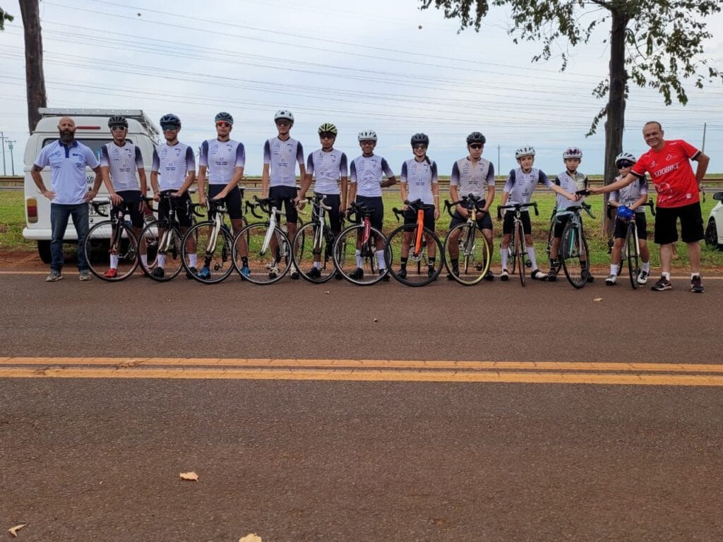 Equipe de Base de Ribeirão Preto celebra título da 7ª etapa da Copa São Paulo em Jardinópolis