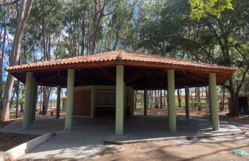 Prefeitura de Batatais abre concorrência para concessão de quiosque no Bosque Municipal