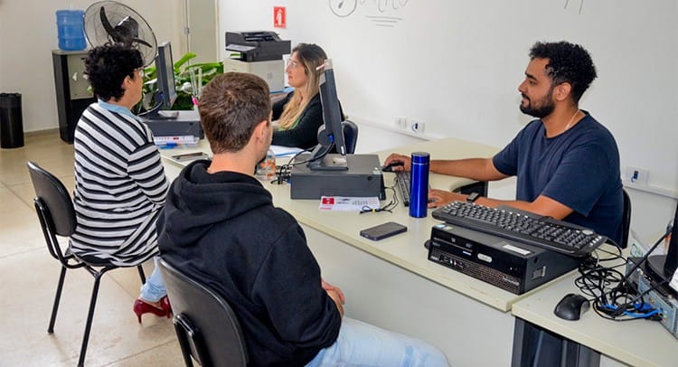 Prefeitura de Franca oferece 203 vagas de emprego; atendimento é no prédio anexo à rodoviária