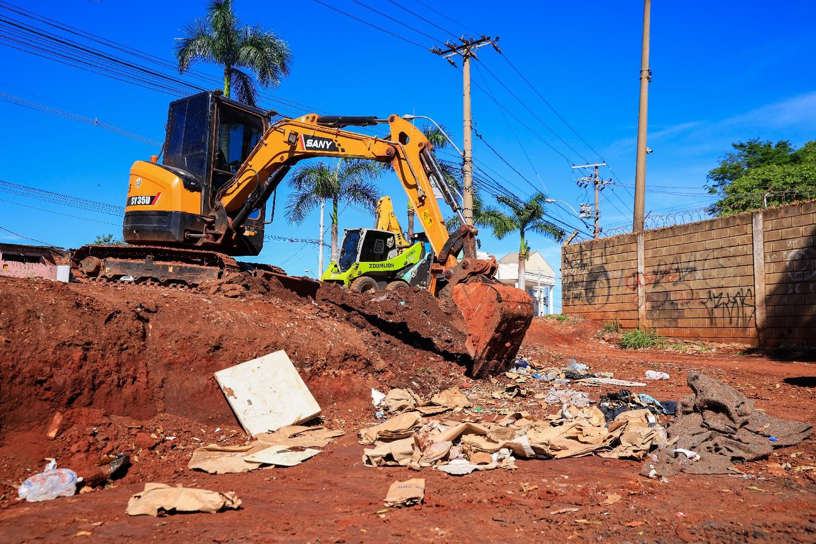 Prefeitura e Coca‑Cola Andina cercam área com mais de 40 anos de descarte irregular no Ipiranga