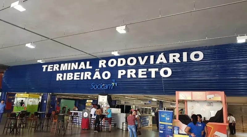 Rodoviária de Ribeirão Preto prevê movimento intenso para feriado de 20 de novembro; passageiros devem antecipar compra de passagens