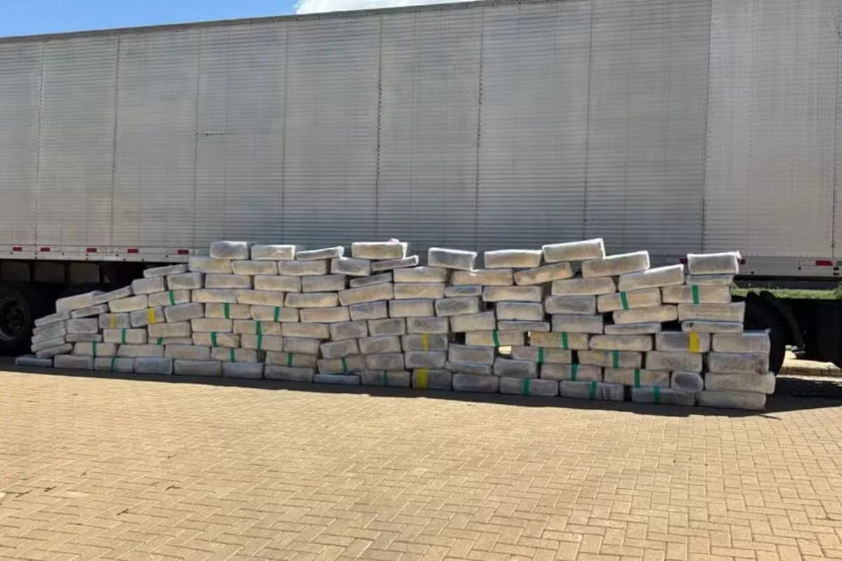 Motorista é preso em Bady Bassitt com 1,7 tonelada de maconha escondida em fundo falso