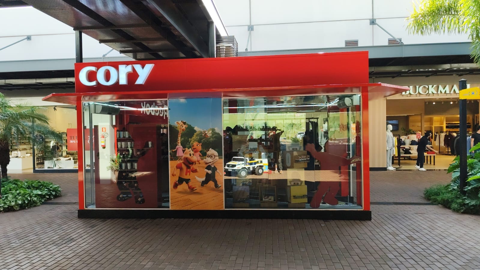 Cory abre pop-up no Santa Maria Outlet em Cravinhos com portfólio de clássicos e lançamentos