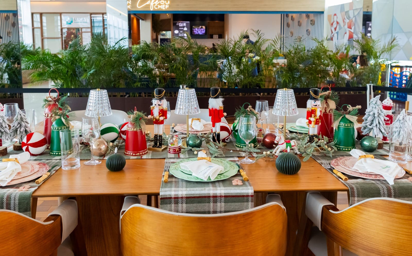 Exposição no RibeirãoShopping traz novas ideias para mesas de Natal até 26 de dezembro