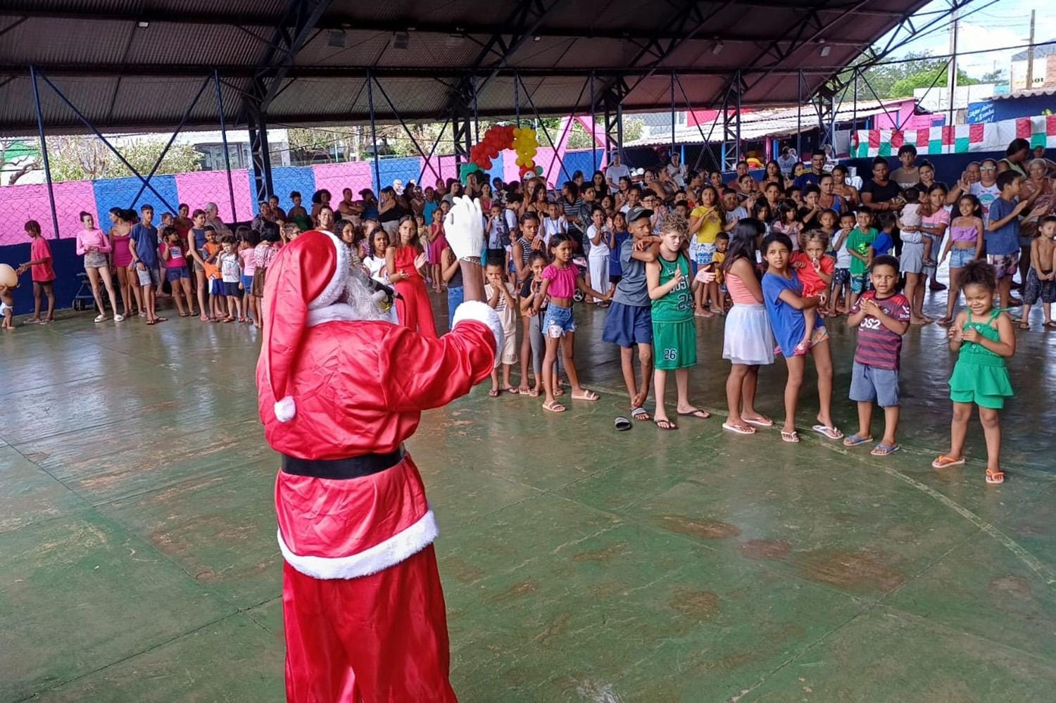 Natal Solidário reúne centenas na Zona Norte de Ribeirão Preto