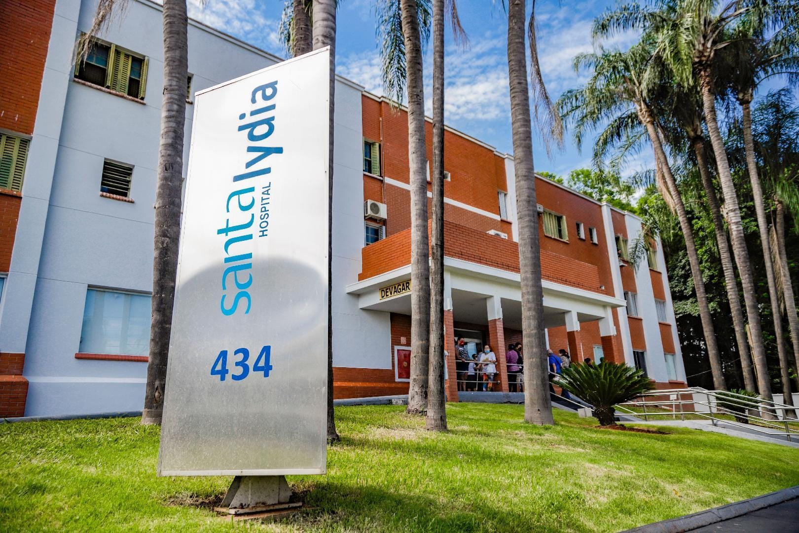 Hospital Santa Lydia inicia operação 24 horas no centro cirúrgico para atender urgências de média complexidade