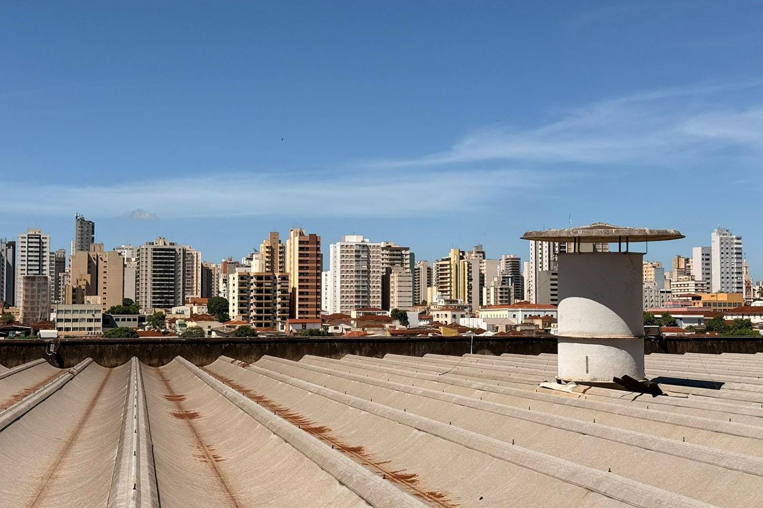 Prefeitura conclui modernização elétrica e restabelece ventilação da Quadra 01 na Cava do Bosque
