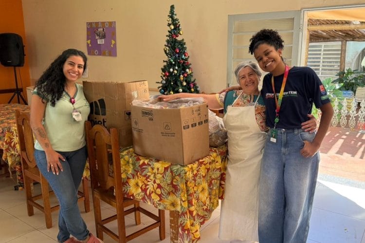 Unimed Ribeirão Preto entrega mais de 300 kg de alimentos a três instituições da região