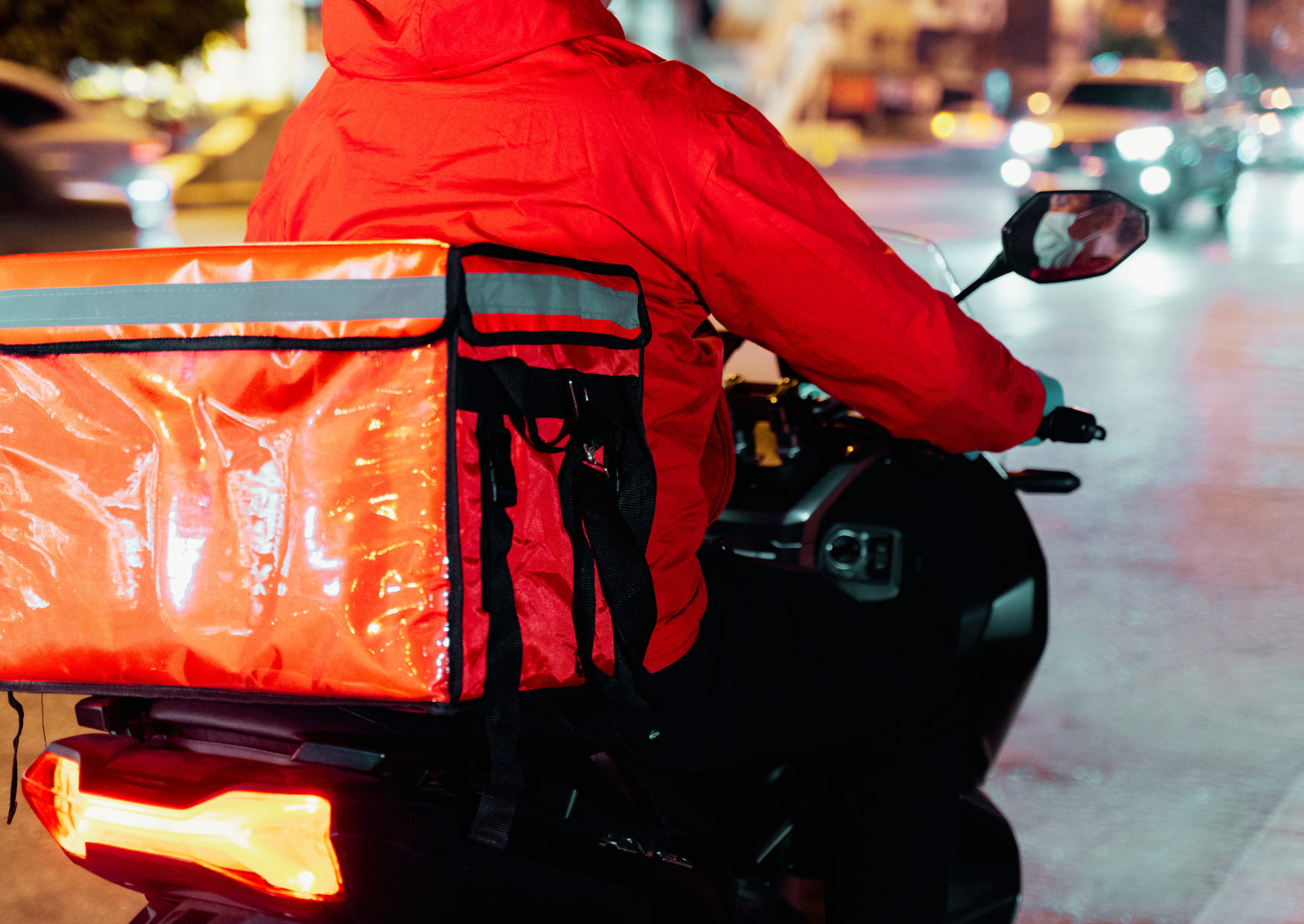 Ribeirão Preto promulga política de proteção a motoboys e proíbe entrada obrigatória em condomínios