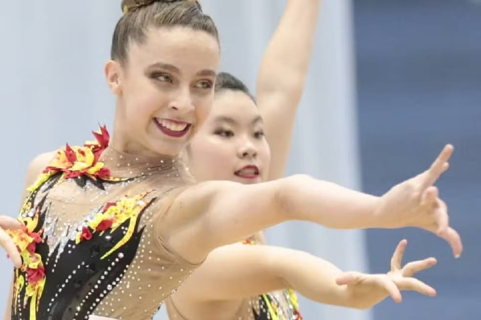 Ginasta brasileira Isabelle Marciniak morre aos 18 anos após luta contra linfoma