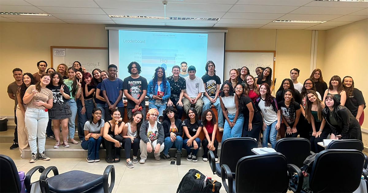 Cursinho pré-vestibular da FMRP abre 100 vagas com inscrições até 2 de janeiro de 2026