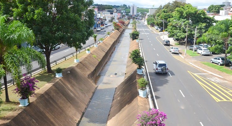 Franca anuncia R$ 40 milhões em obras contra enchentes em três pontos da cidade