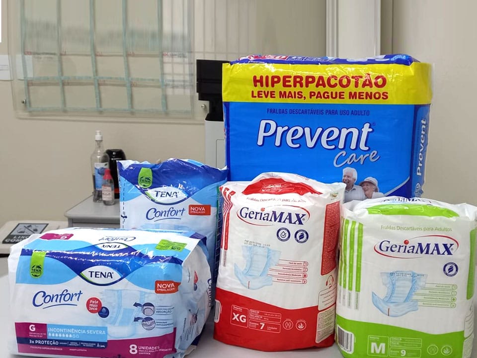 PMRv amplia apelo para doações de fraldas a idosos; campanha vai até 10 de janeiro