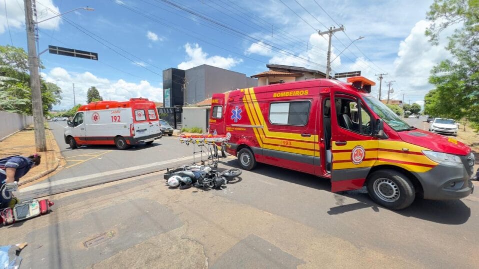 Motociclista morre em colisão com ônibus no bairro Celina, em Barretos