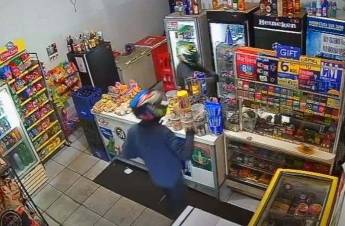 Duas pessoas assaltam depósito no Ipiranga e fogem após render proprietário, diz polícia