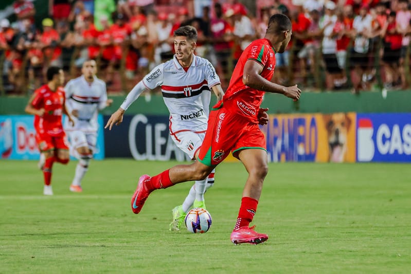 Botafogo estreia no Paulista com empate sem gols em Rio Claro e segura resultado com um a menos
