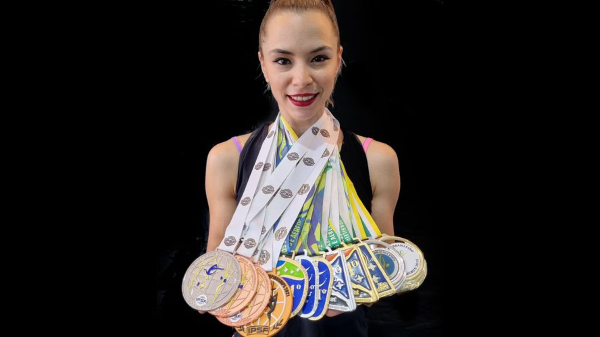 Multicampeã de Ribeirão Preto busca patrocínio para disputar até três mundiais de pole sport em 2026