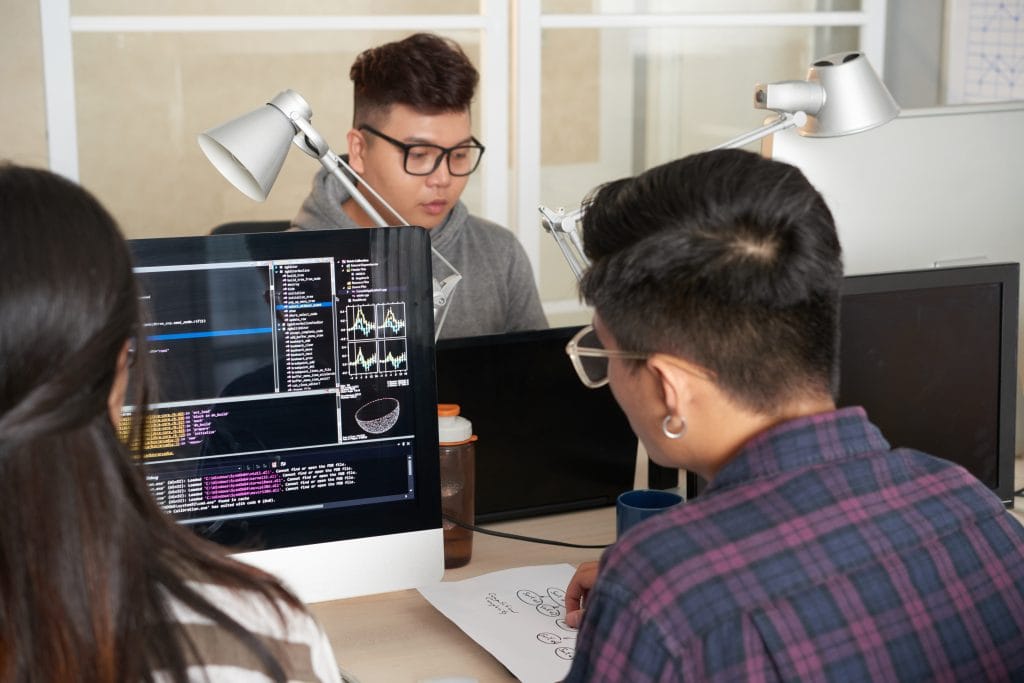 Abertura de empresas em São Paulo bate recorde histórico e Ribeirão Preto registra salto em 2025