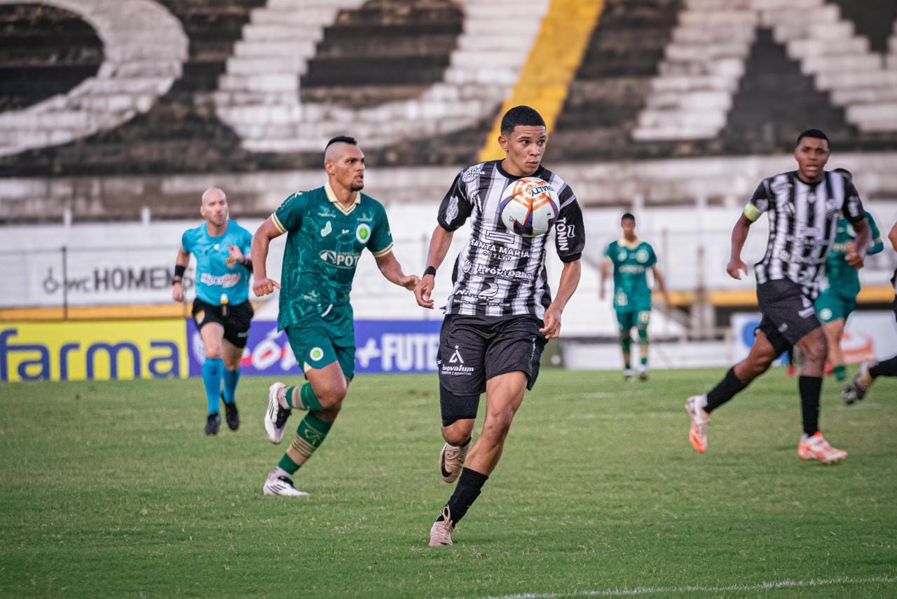 Atlético-PI supera Comercial por 2 a 1 em estreia da Copinha no Palma Travassos