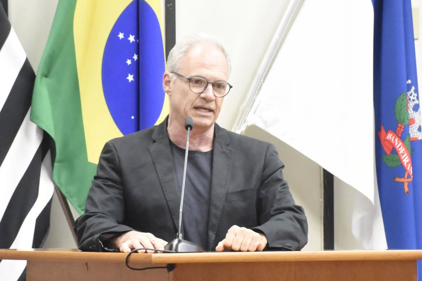 Ex-assessor protocola pedido de cassação contra vereador de Ribeirão Preto por suposta ofensa a moradores