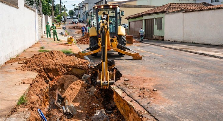 Trecho da avenida Ismael Alonso é interditado em Franca para troca de galerias; previsão até 27 de fevereiro