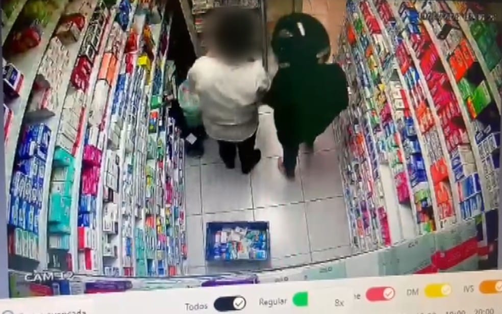 Casal assalta farmácia em Franca e leva canetas emagrecedoras; prejuízo chega a R$ 16 mil