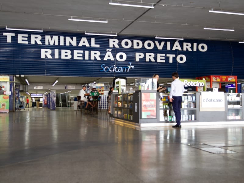 Rodoviária de Ribeirão Preto recebe ação gratuita de prevenção às ISTs nesta sexta