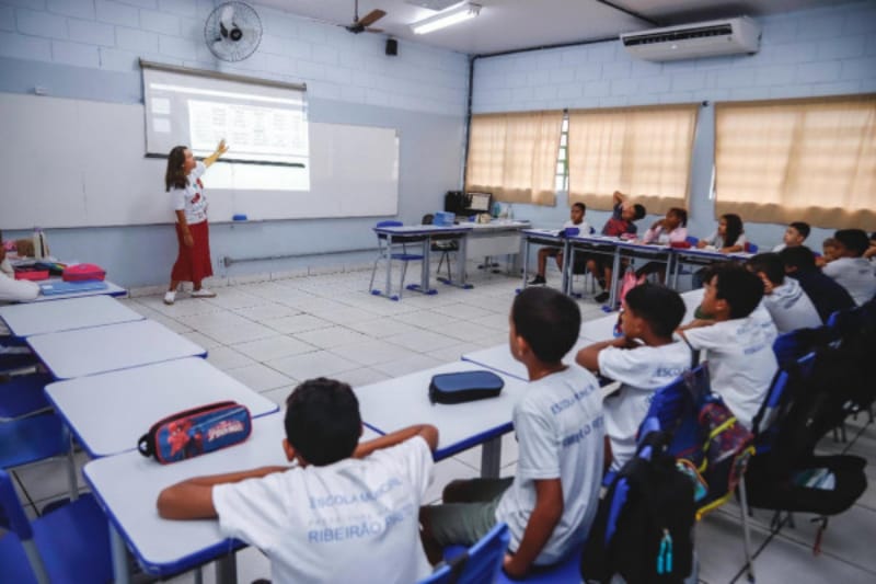 Ribeirão Preto amplia em 50% número de professores de apoio para alunos da Educação Especial