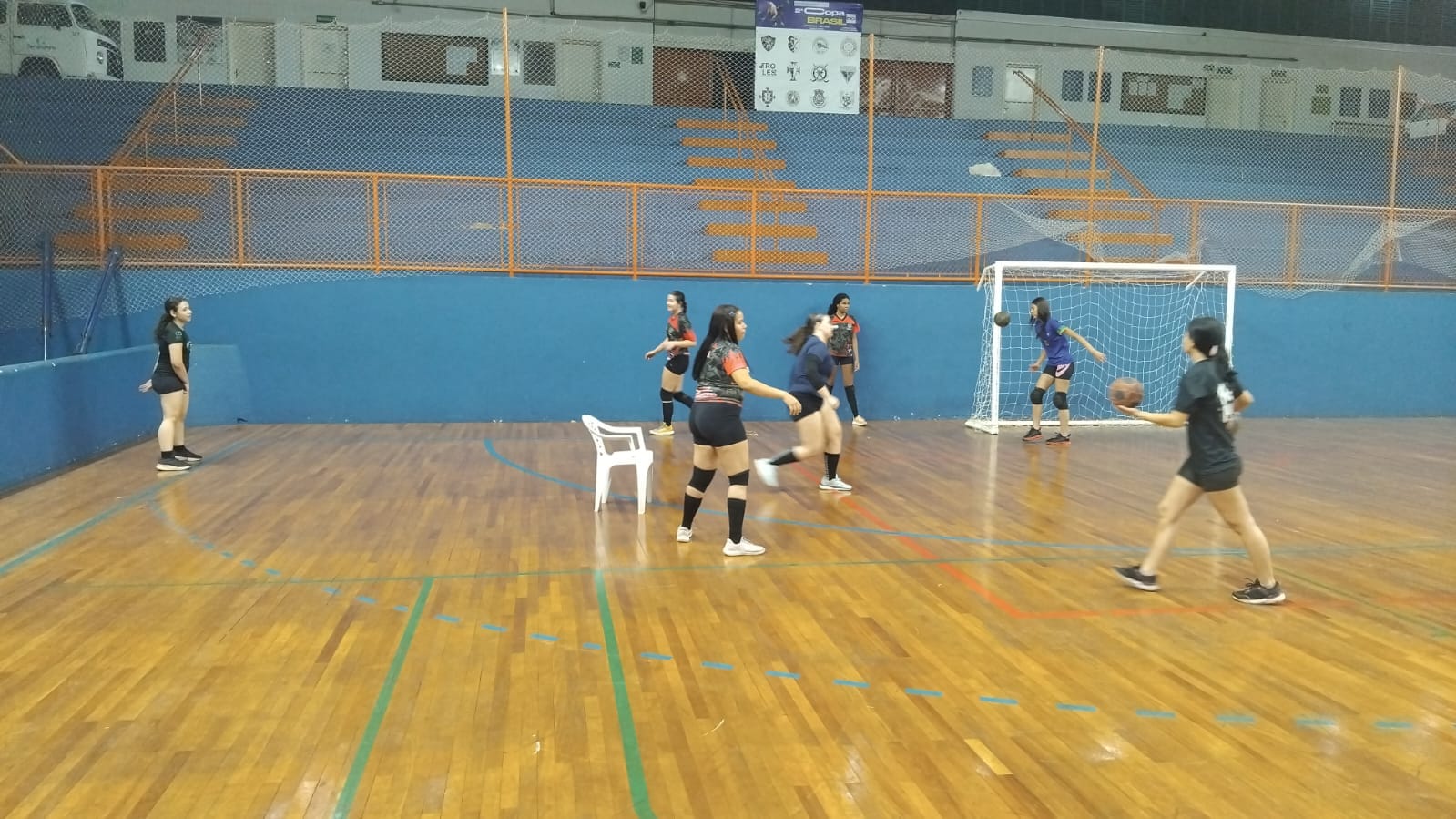 Sertãozinho abre inscrições para turmas de handebol infantojuvenil no Centrinho do Shangri-Lá