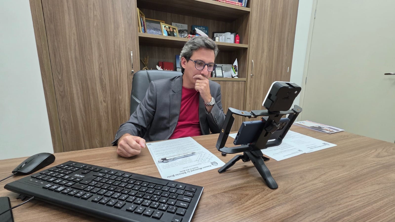 Vereador pede recuperação urgente do paralelepípedo na Avenida Nove de Julho