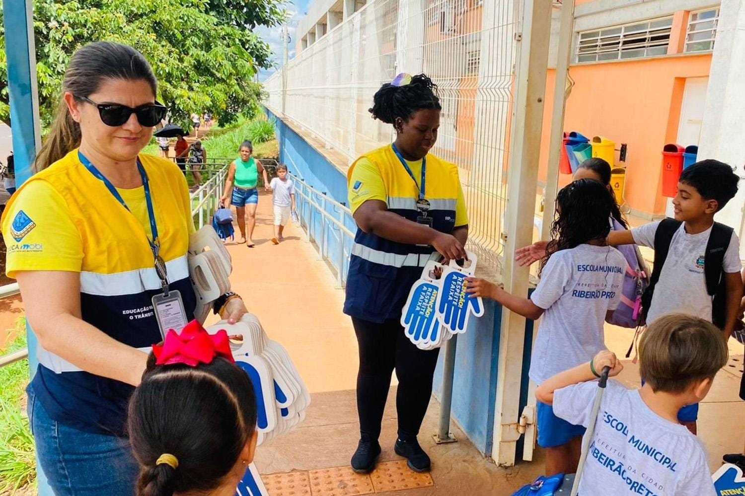 Programa Educa Mobi realiza ação sobre desembarque seguro na zona Norte
