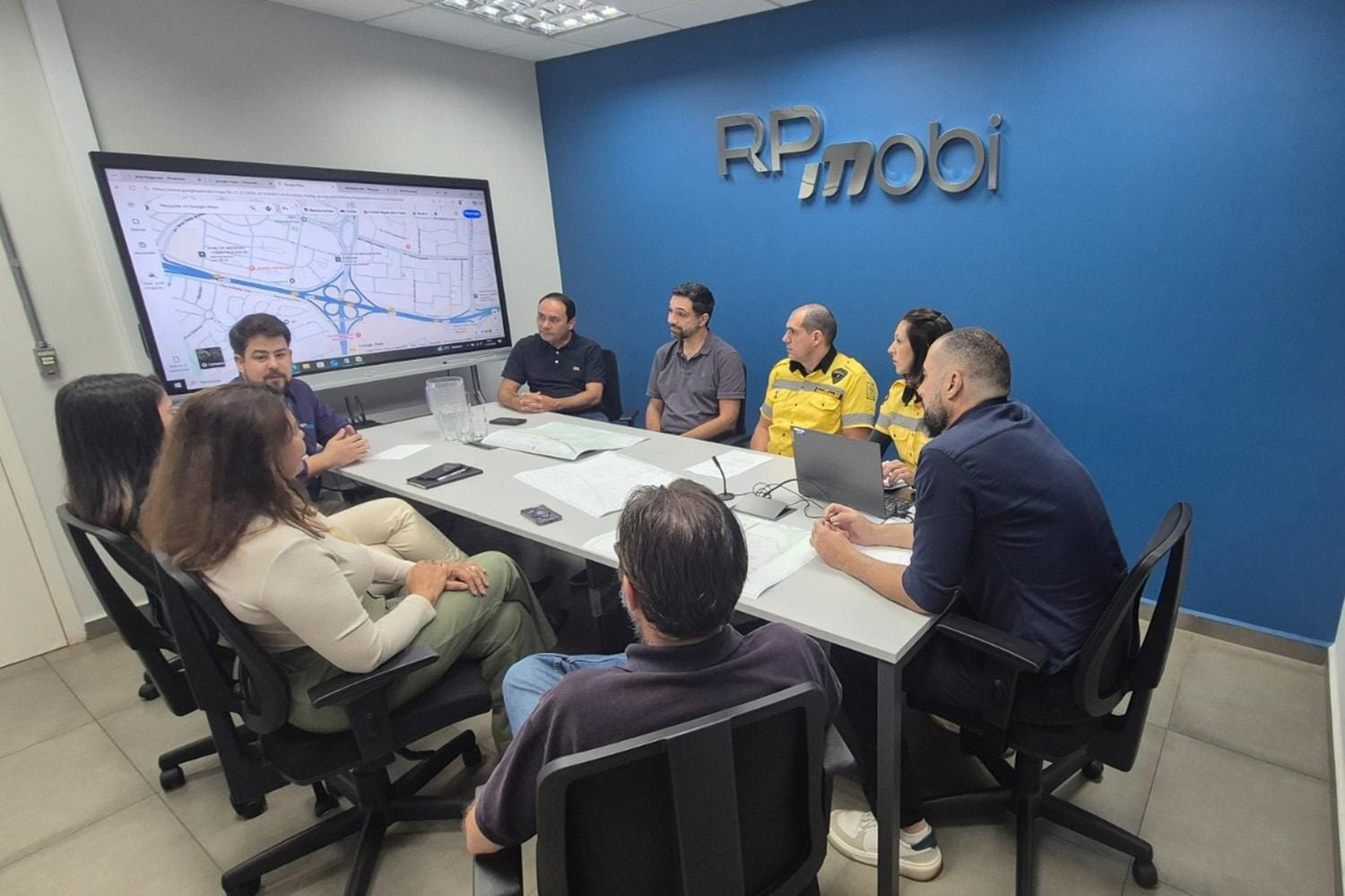 Órgãos municipais e concessionária se reúnem para ajustar fluxo na entrada da cidade pela SP-328