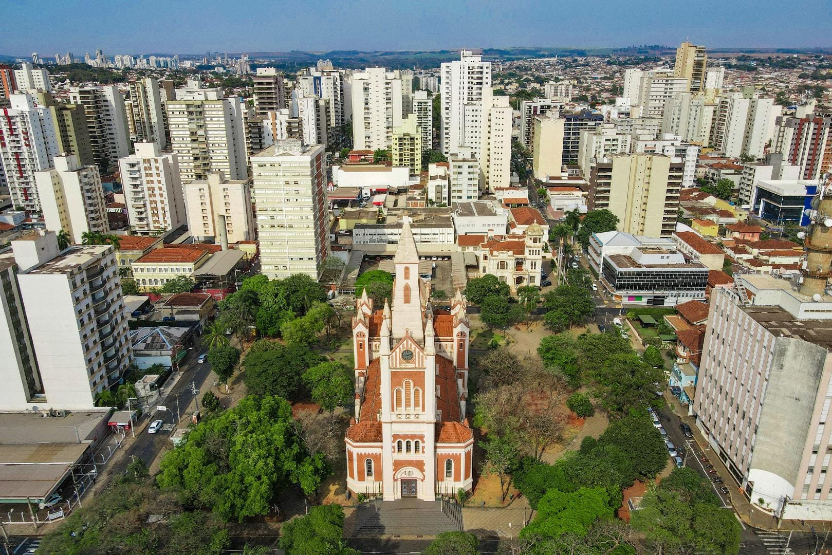 Ribeirão Preto lança projeto que organiza roteiros e oferece capacitação gratuita a empresas do turismo