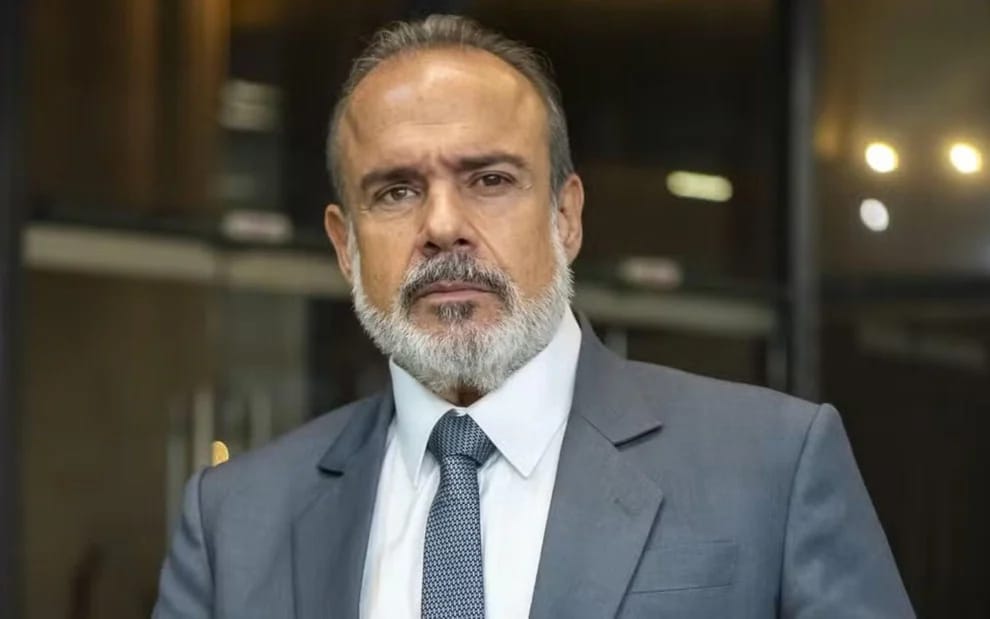 André Mattos apresenta comédia investigativa 'Todos Querem Audiência' em Ribeirão Preto