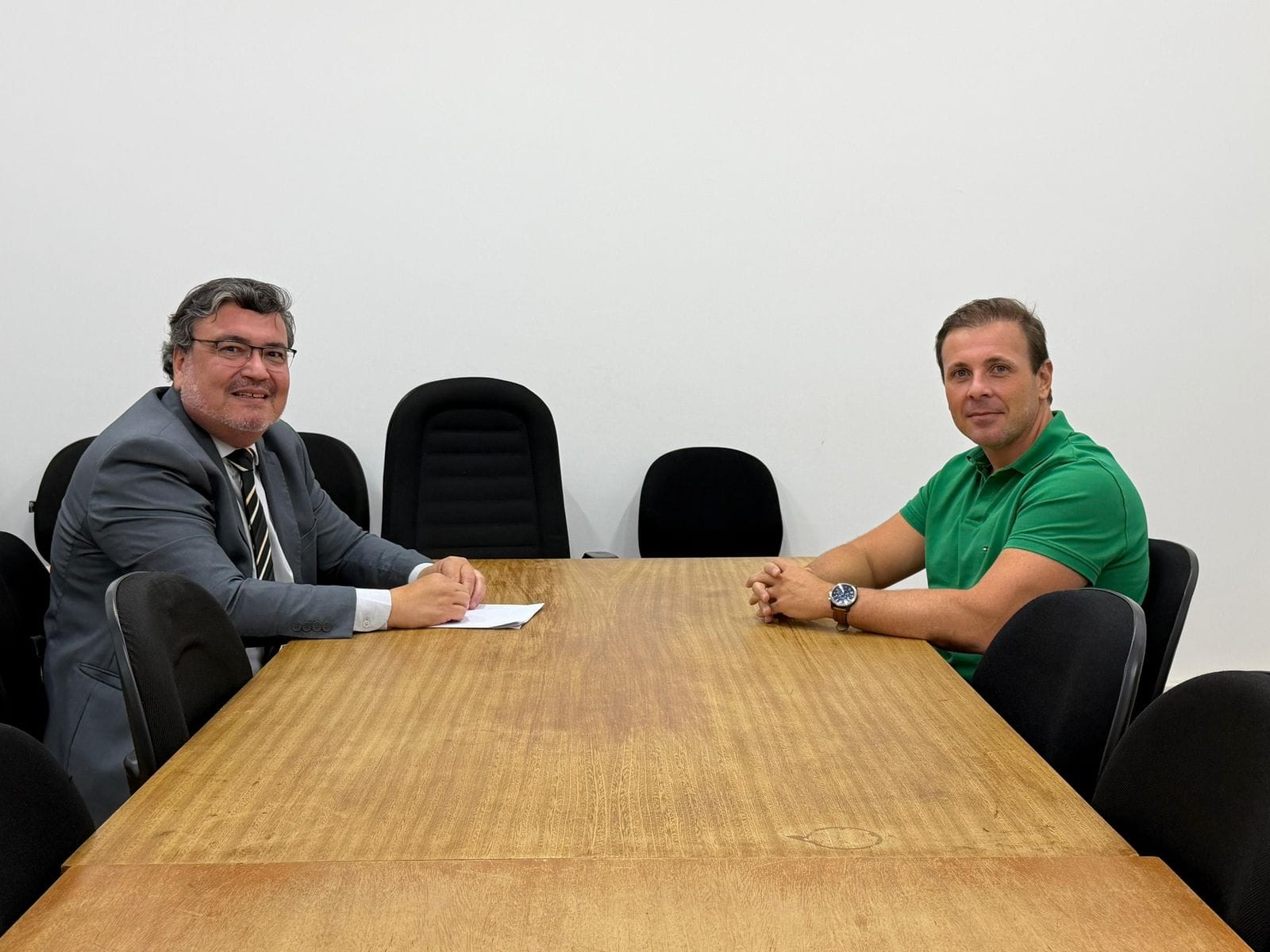 Presidente da Câmara se reúne com promotor para discutir solução para abrigo interditado em Ribeirão Preto