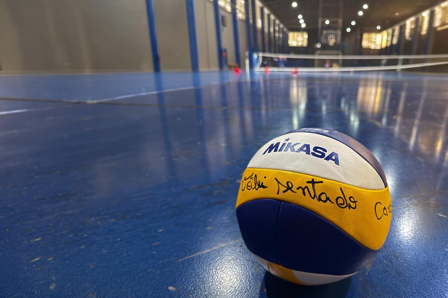 Ribeirão Preto inicia aulas de vôlei sentado para incentivar inclusão esportiva