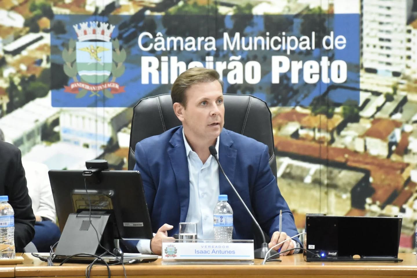 MP pede nova eleição na Câmara de Ribeirão Preto após questionar terceira reeleição de presidente