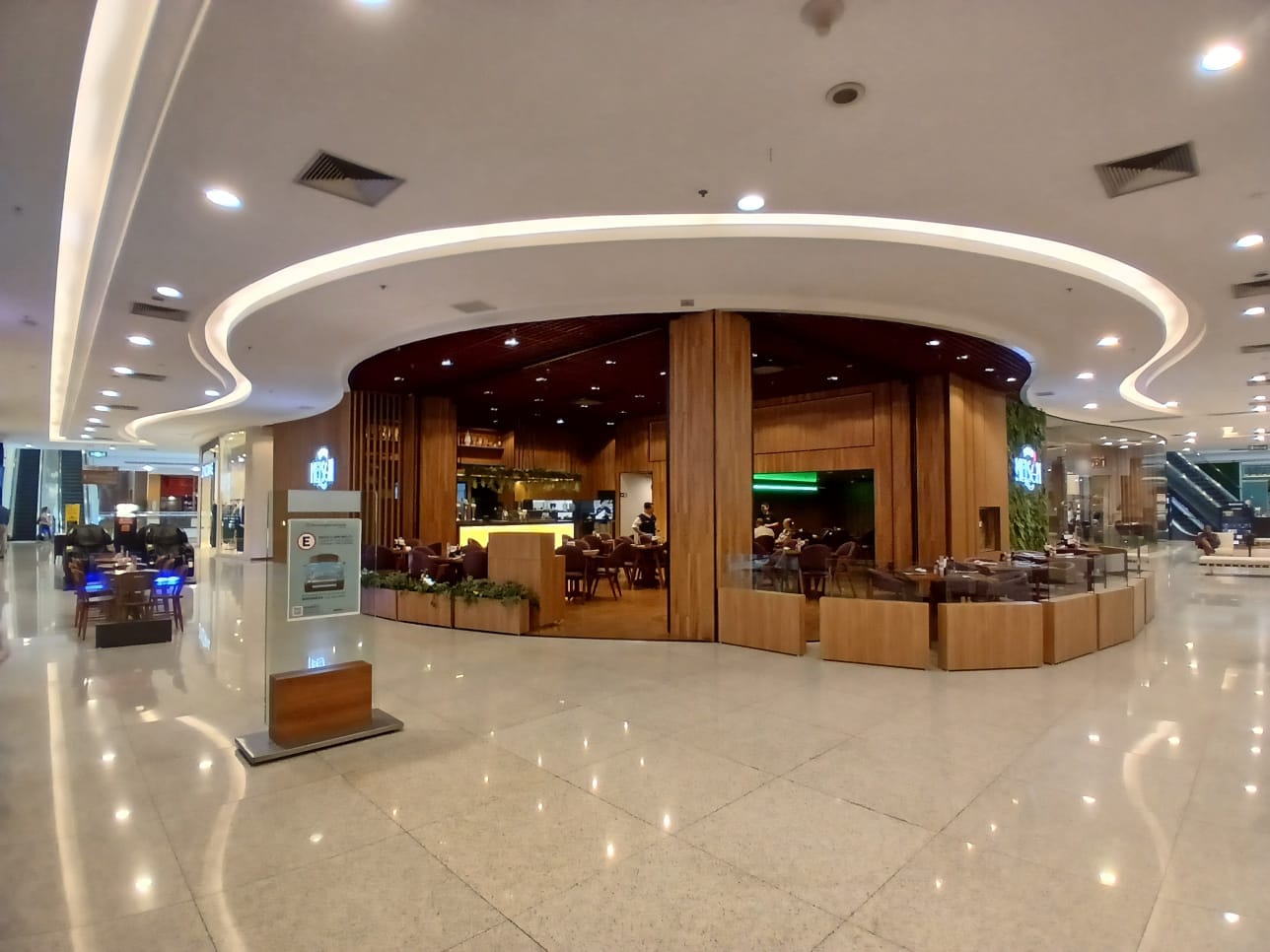 Restaurante tradicional amplia opções de almoço na região central de Ribeirão Preto