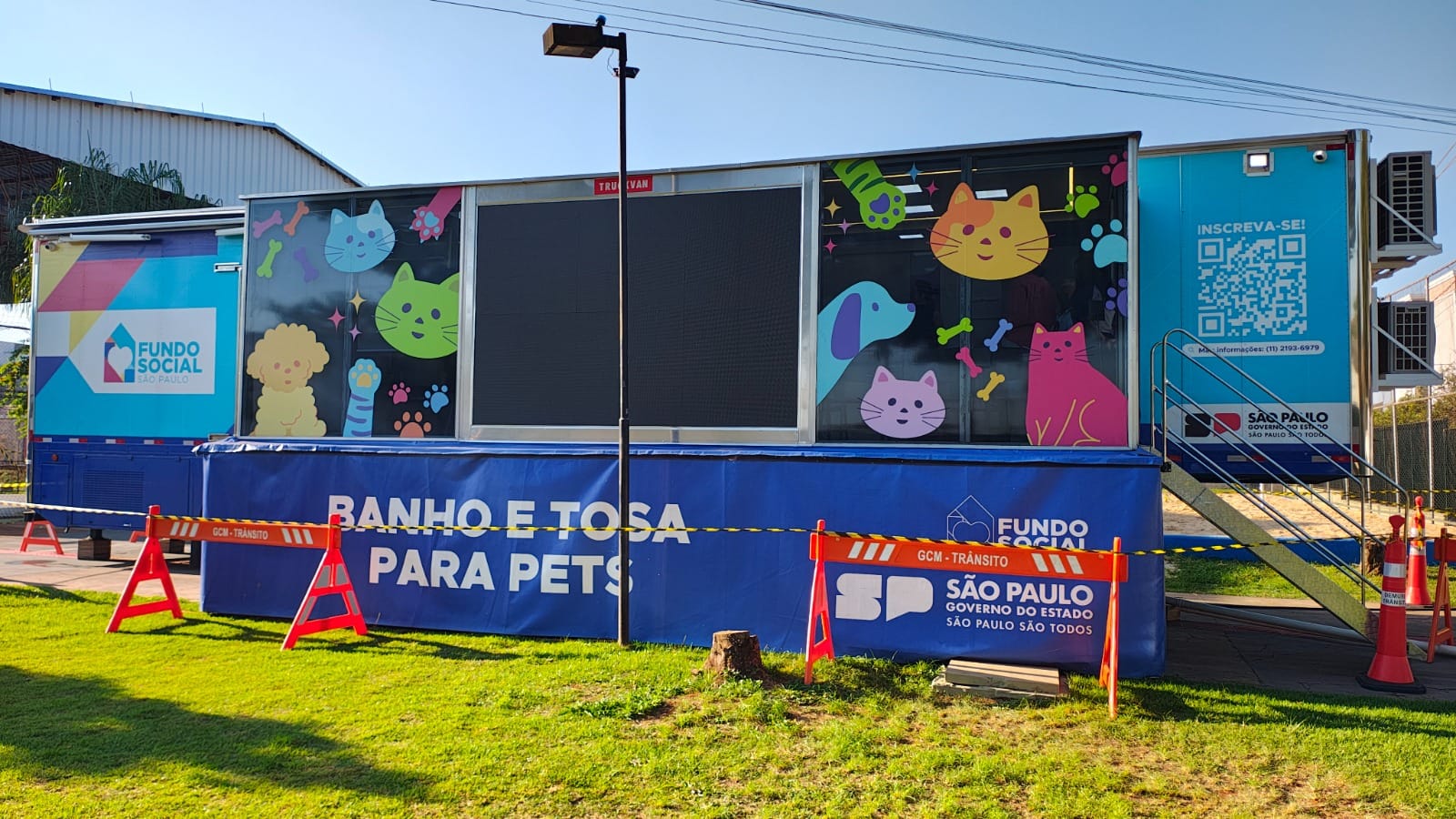 Curso gratuito de banho e tosa começa em Sertãozinho com mais de 50 inscritos