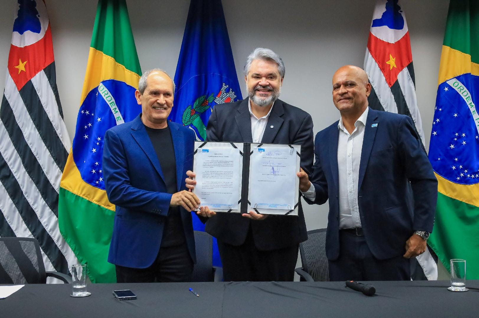 Secretário da Saerp assume presidência da Assemae Regional São Paulo em cerimônia em Ribeirão Preto