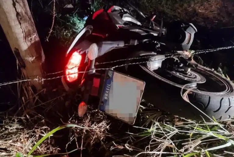Adolescente morre após queda de motocicleta durante perseguição em Campos Elíseos
