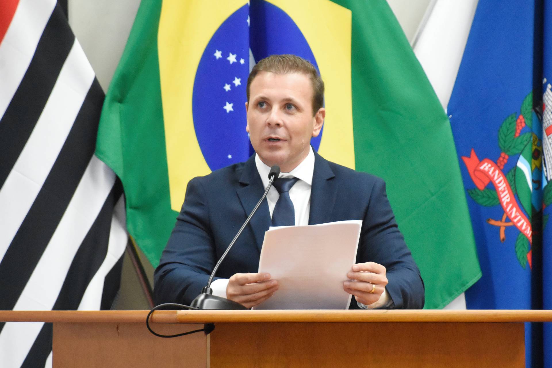 Vereador de Ribeirão Preto propõe autorização dos pais para atividades sobre gênero nas escolas municipais