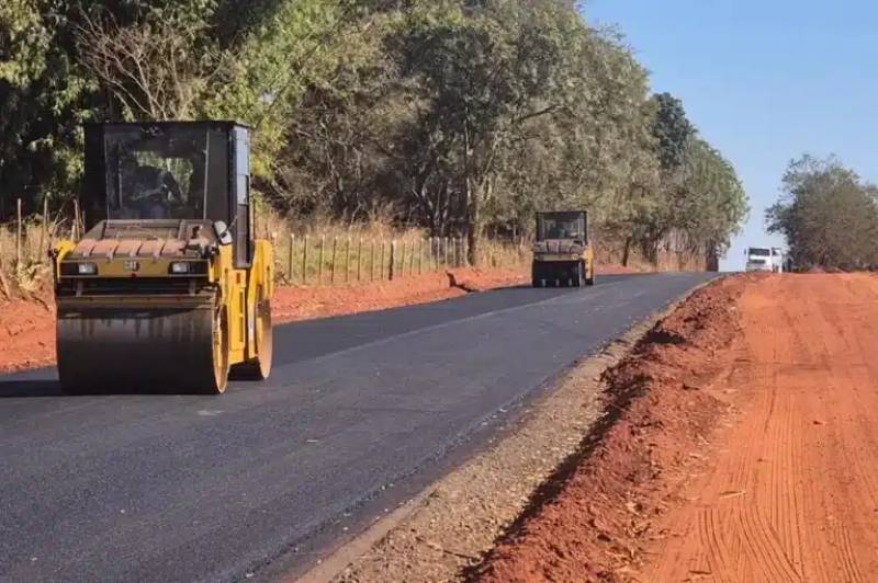Obra na Estrada do Piripau atinge 80% e moradores relatam desvio intransitável em Ribeirão Preto