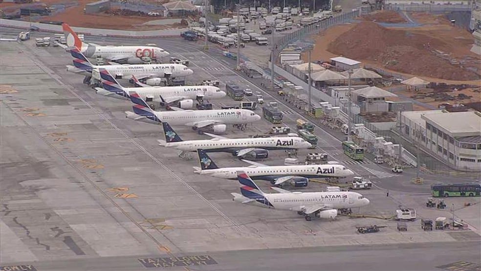 Pane no controle aéreo suspende operações em Congonhas e afeta voos em Guarulhos