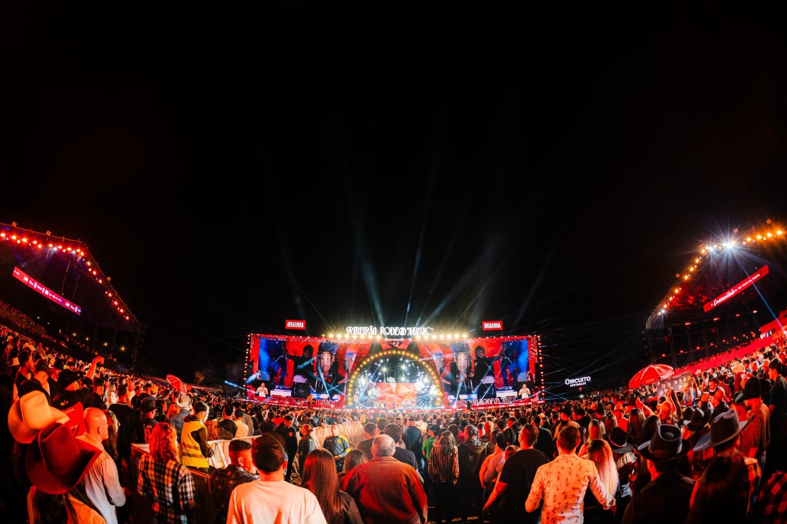 Ribeirão Rodeo Music 2026 começa amanhã com arena aberta, provas e noite de sertanejo