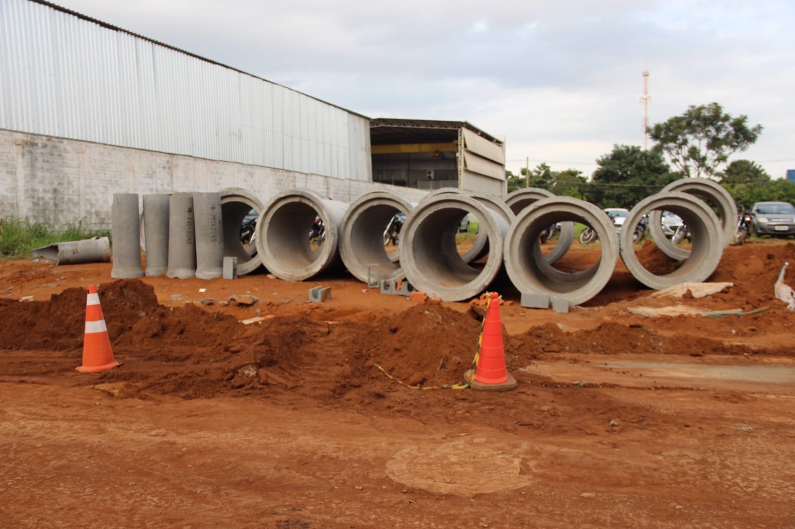 Sertãozinho investe R$1,76 milhão em galerias de drenagem no Distrito Industrial
